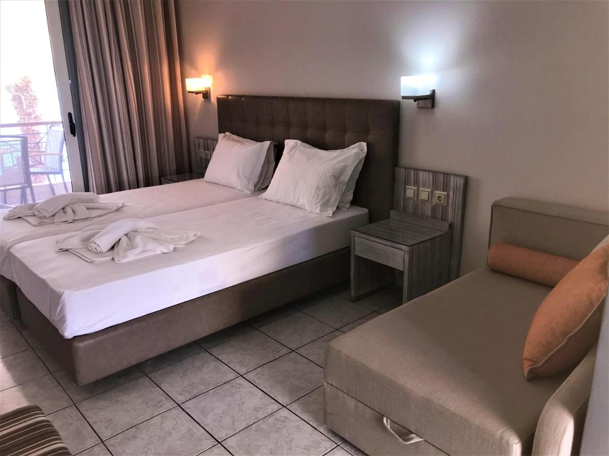 Palm Trees Hotel *